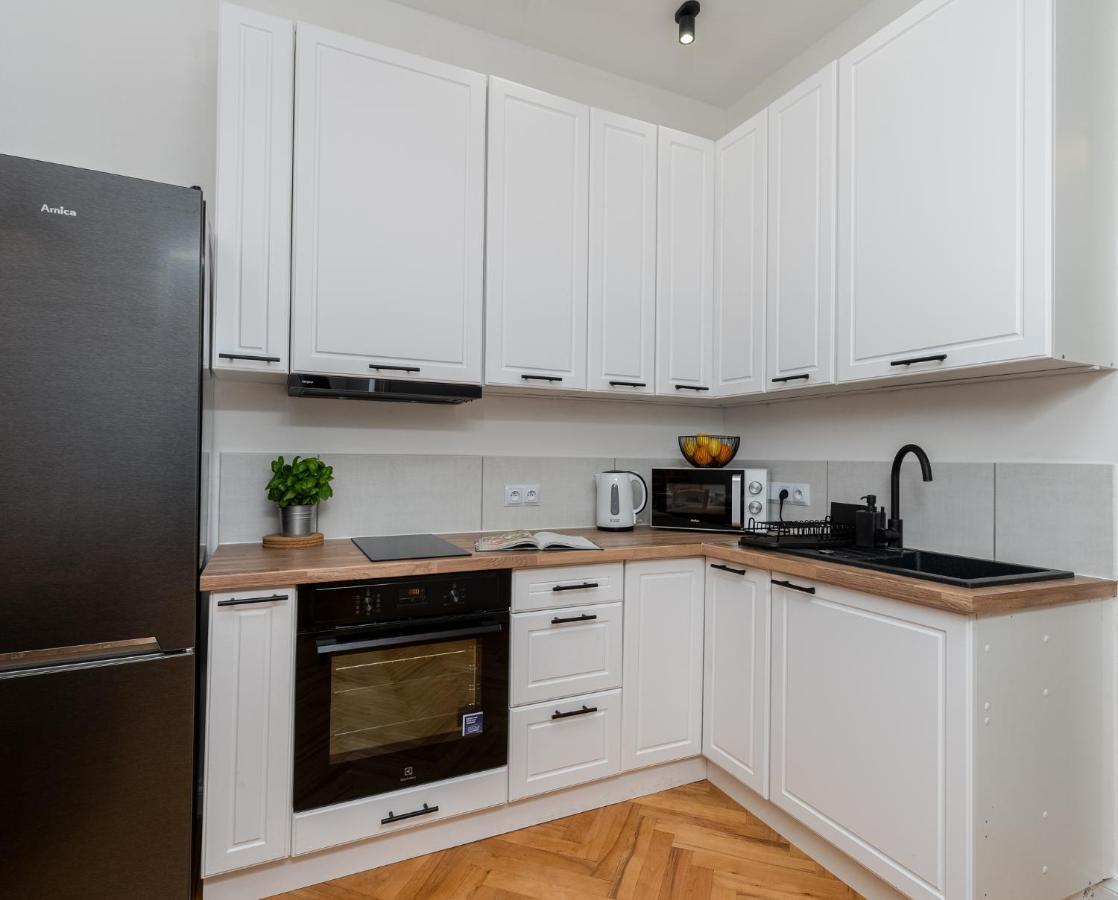 Charming Aparments In Perfect Location Apartment Красков Екстериор снимка